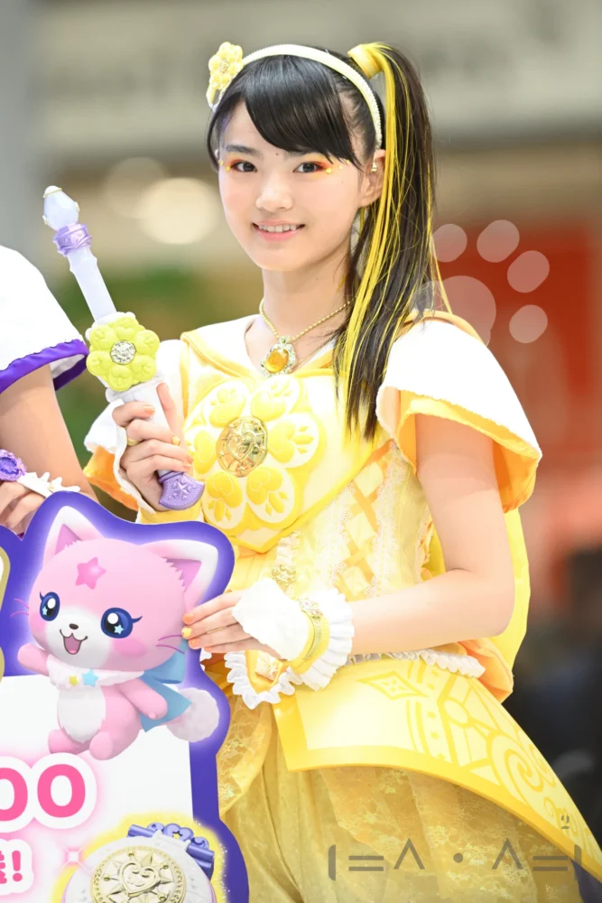 鶴屋美咲（魔法×戦士 マジマジョピュアーズ！）