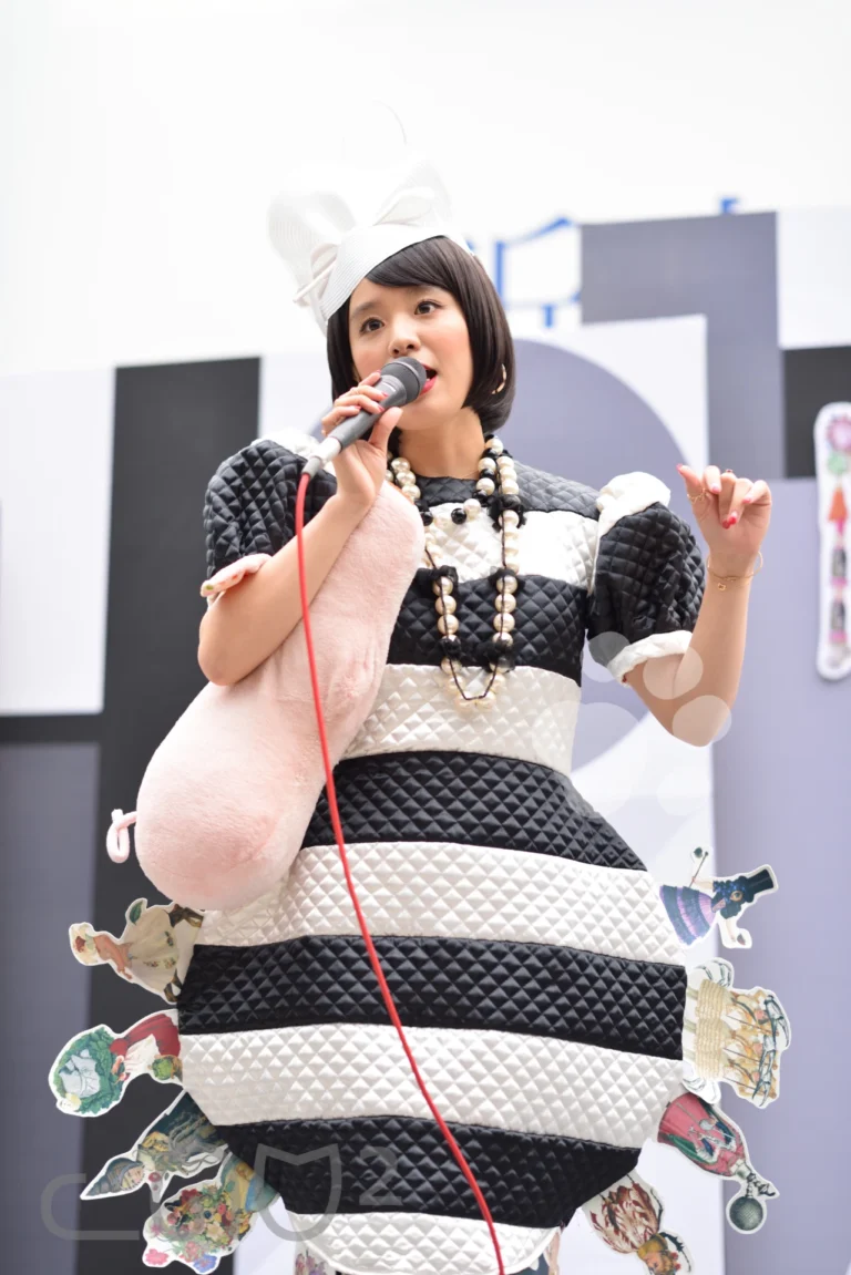 もも（チャラン・ポ・ランタン）